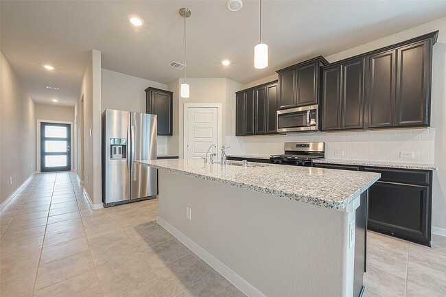 Building Photo - 8523 Lake Groove Ln