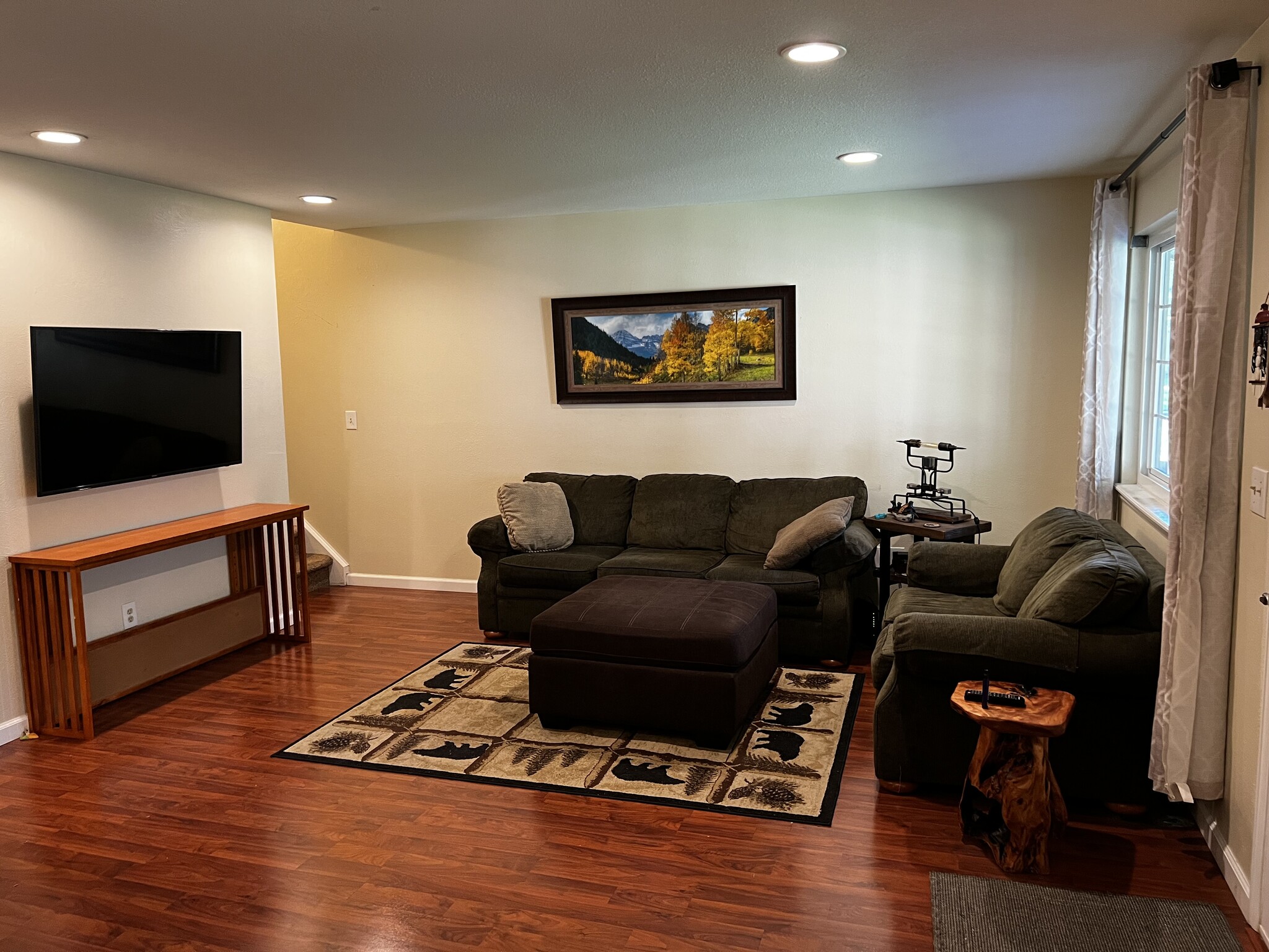 Building Photo - 10156 Quivas St