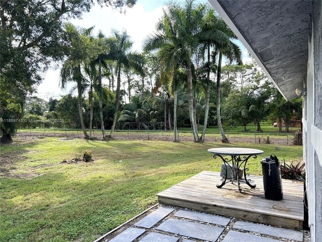 Building Photo - 6452 Royal Palm Beach Blvd