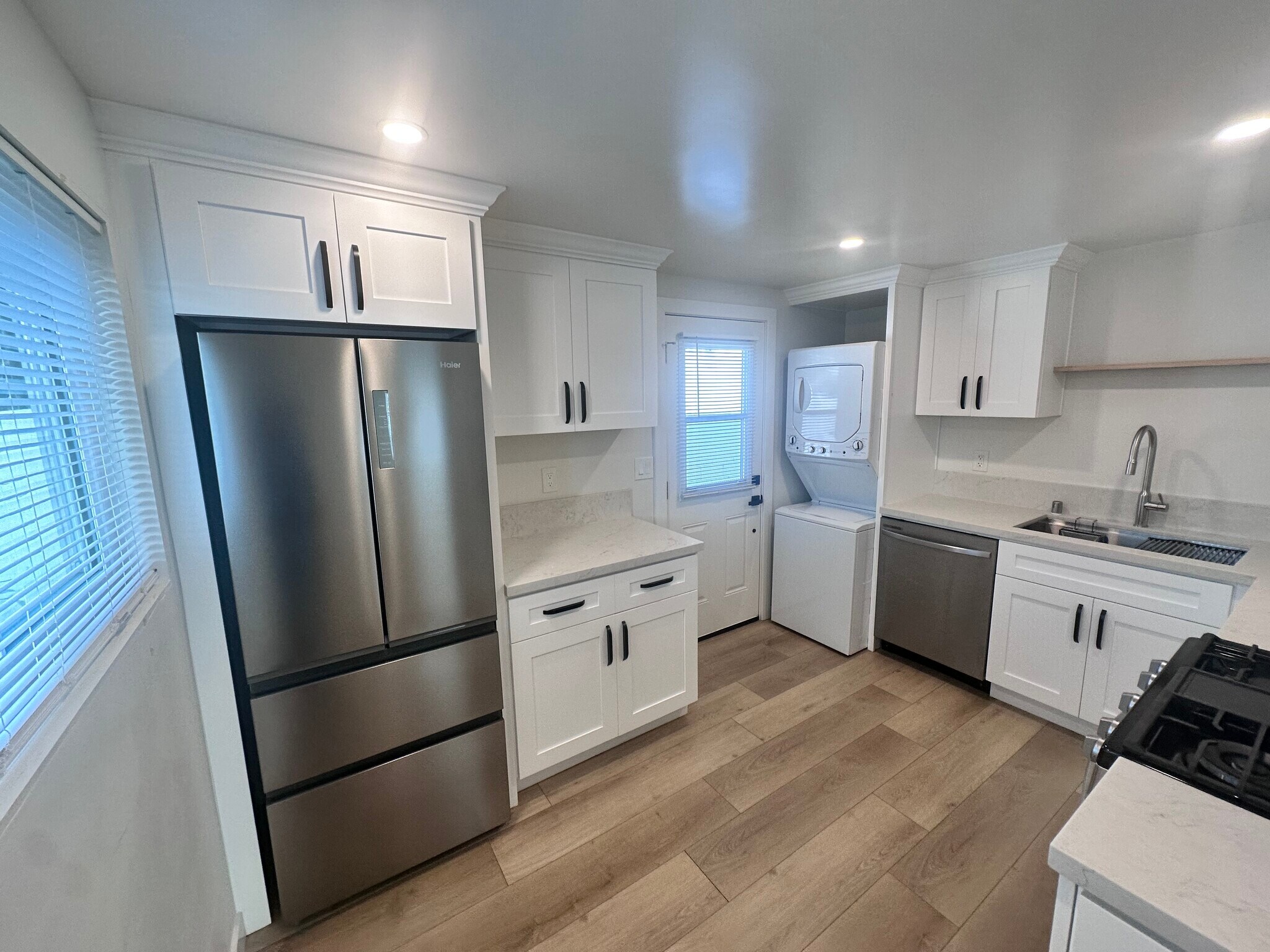 Building Photo - 4357 Clairemont Mesa Blvd