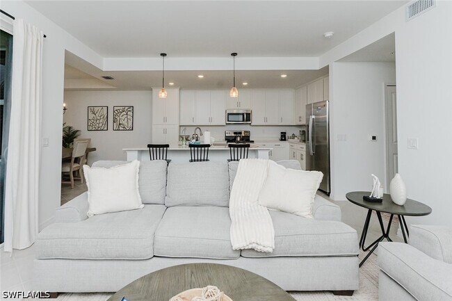Building Photo - 5629 Double Eagle Cir