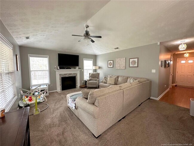 Building Photo - 2240 Sir Michael Dr