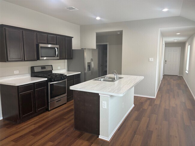 Building Photo - 16817 Lonely Pines Dr