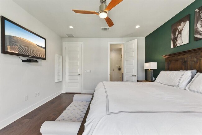Building Photo - 4107 McKinley Fields Dr