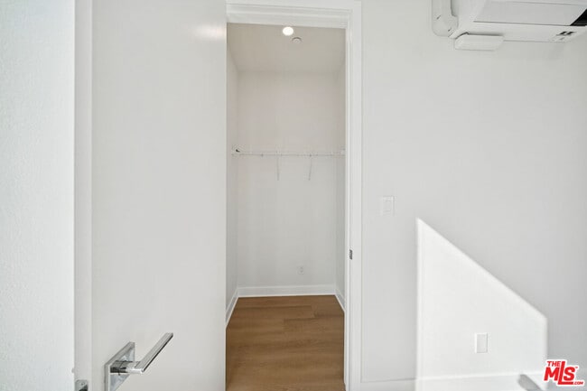 Building Photo - 4523 St Elmo Dr