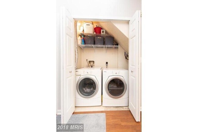 Building Photo - 3070 Madden Ct