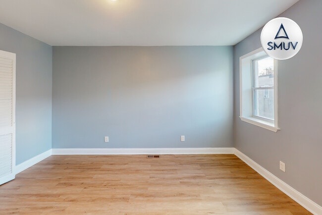 Building Photo - 501 N Belnord Ave