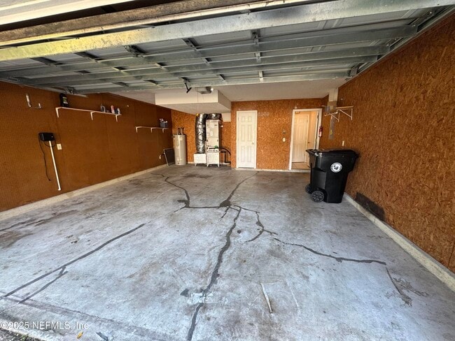 Building Photo - 3150 Highland Grove Dr