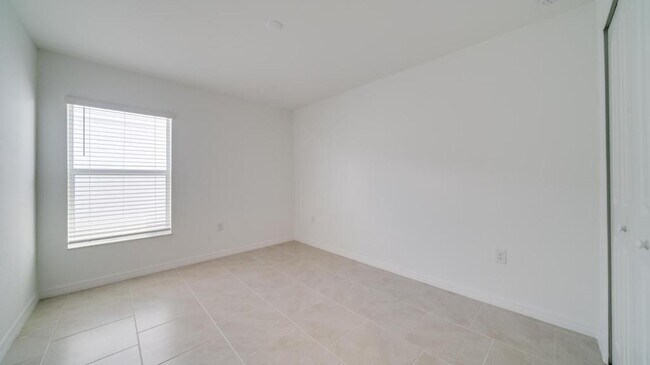 Building Photo - 17197 Monte Isola Wy