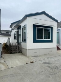 Building Photo - 1105 Morro Ave