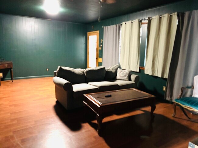 Building Photo - 4901 Timber Ln