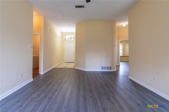 Building Photo - 2306 Wampum Dr