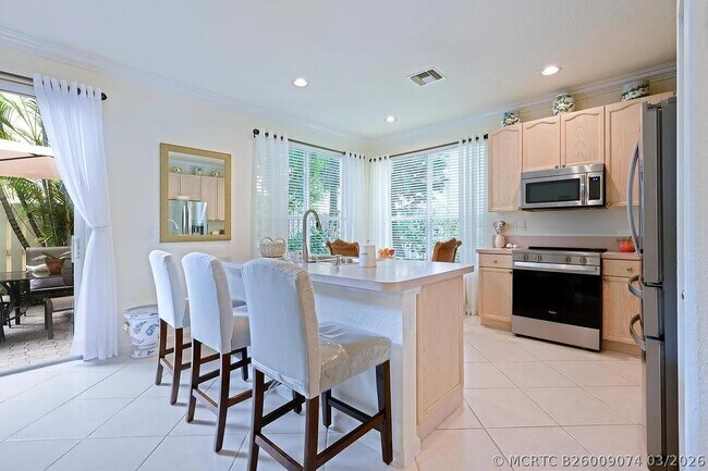 Building Photo - 4156 Meade Way