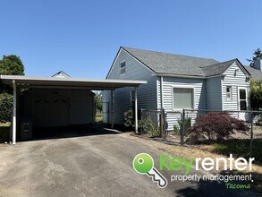 Building Photo - Gorgeous 3Bed/2Bath In the Heart of Tacoma!