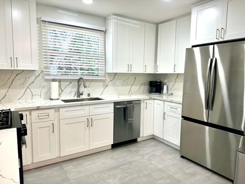 Building Photo - 13505 Wilkie Ave