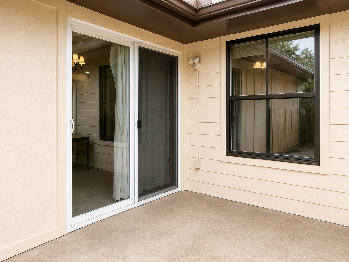 Building Photo - 126 Hollyhill Ln
