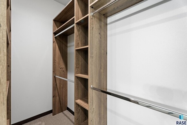 Building Photo - 1107 S Foss Ave