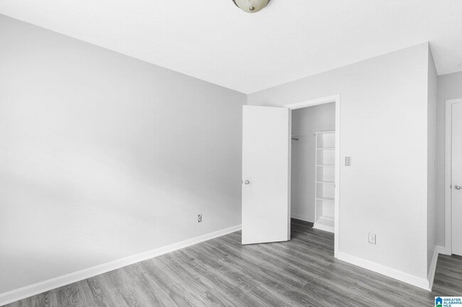 Building Photo - 3222 Tyrol Ln