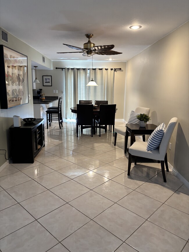 Building Photo - 3335 Purple Martin Dr