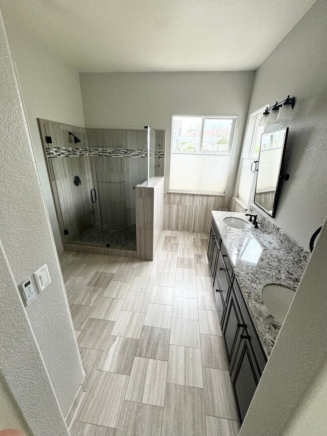 Building Photo - Beautiful Stylish South Reno Home