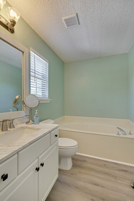 Building Photo - 231 Parkview Ct