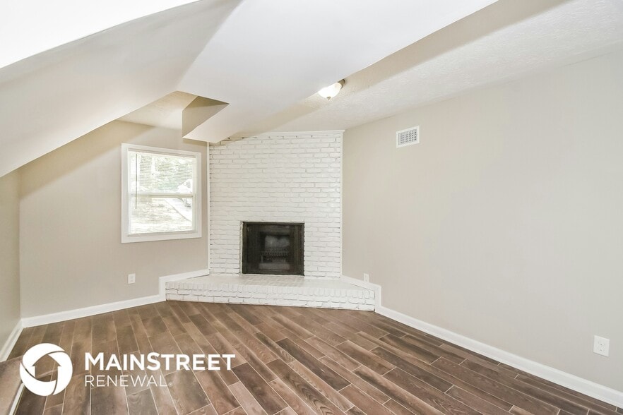 Building Photo - 144 Hamlet Ct