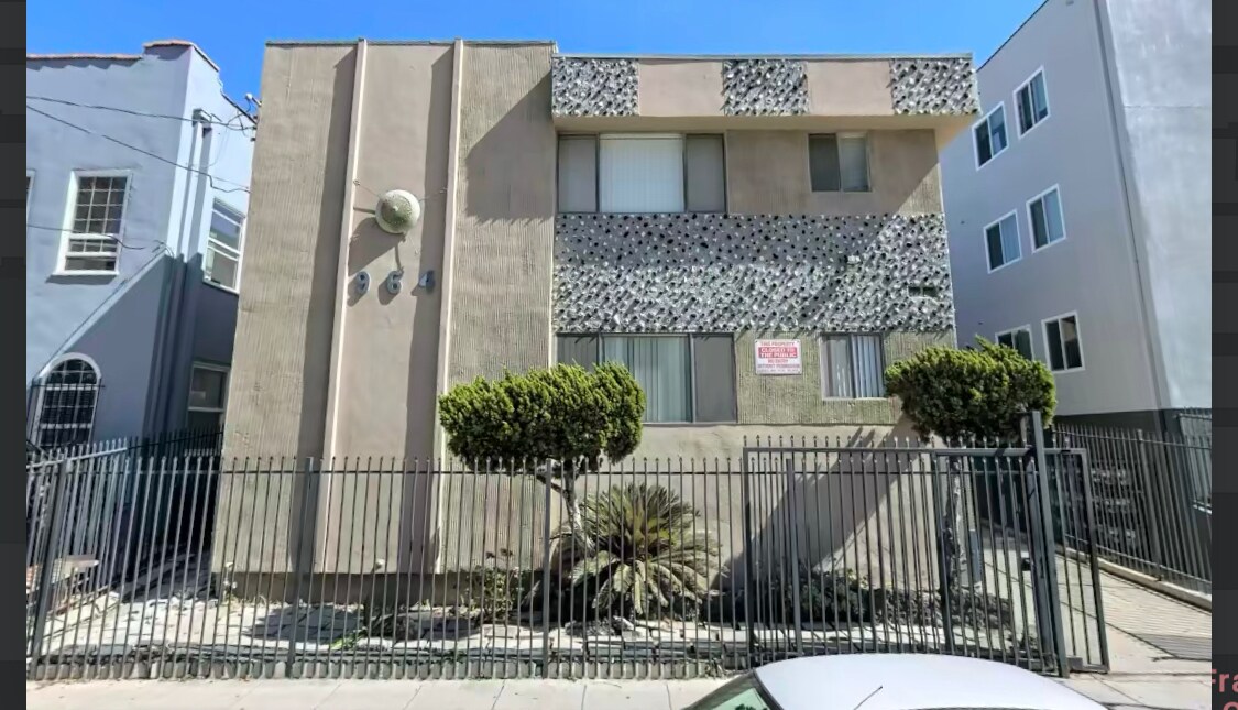 964 South Ardmore Avenue - 964 S Ardmore Ave