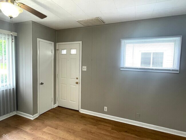 Building Photo - 110 N Tyrone Dr