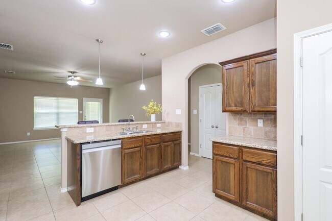 Building Photo - 117 Veracruz Dr