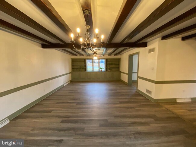 Building Photo - 45 Clay Slate Rd