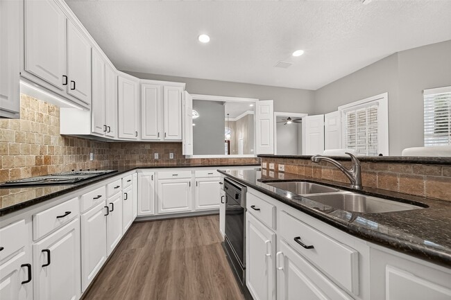 Building Photo - 14303 Reissen Ln