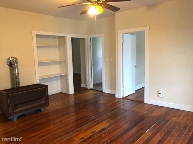 Building Photo - 86 Raymond St