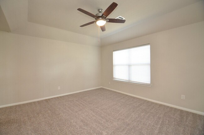 Building Photo - 3502 Gannan Lake Ct