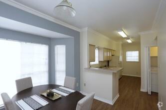 Building Photo - 2901 Swisher St