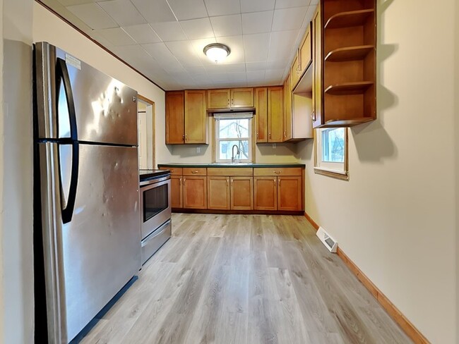 Building Photo - WINTER SPECIAL!! 3 Bedroom, 1 Bathroom Hou...