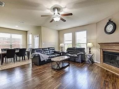 Building Photo - 3517 Elm Grove Dr