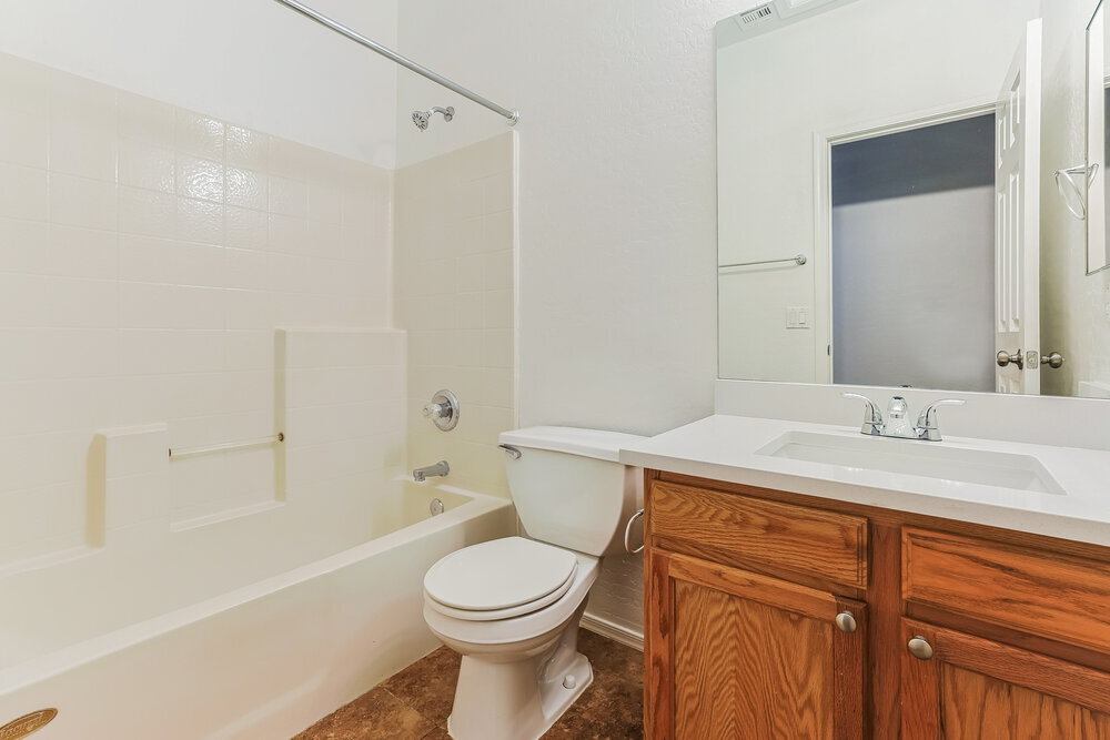 Building Photo - 125 N 22nd Pl