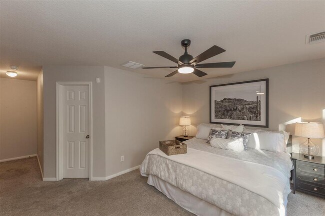 Building Photo - 4217 Kellywood Dr