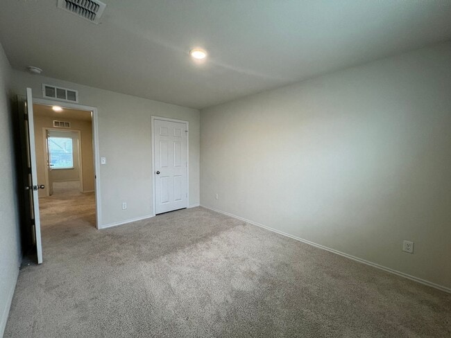 Building Photo - Stunning 4 bdrm Two-Story in  NBTX