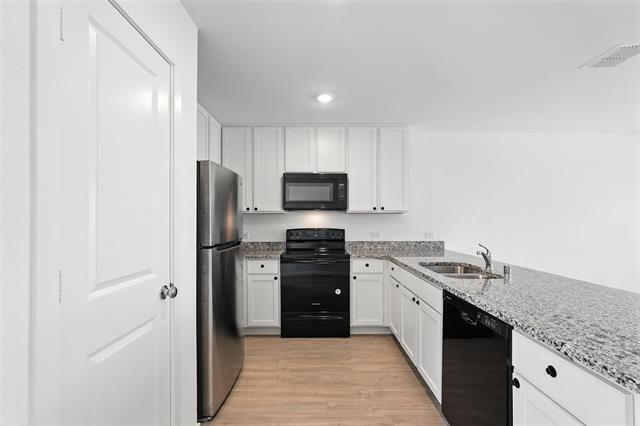 Building Photo - 926 Woodstork Wy
