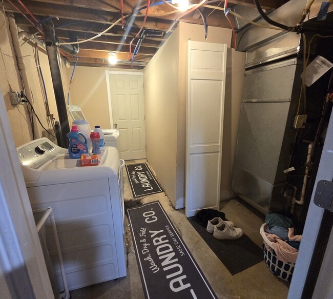 Building Photo - 1797 Cedaridge Dr