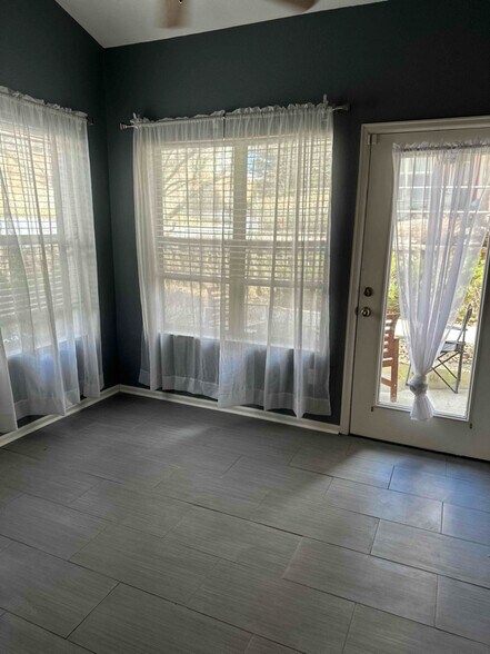 Building Photo - 18761 Water