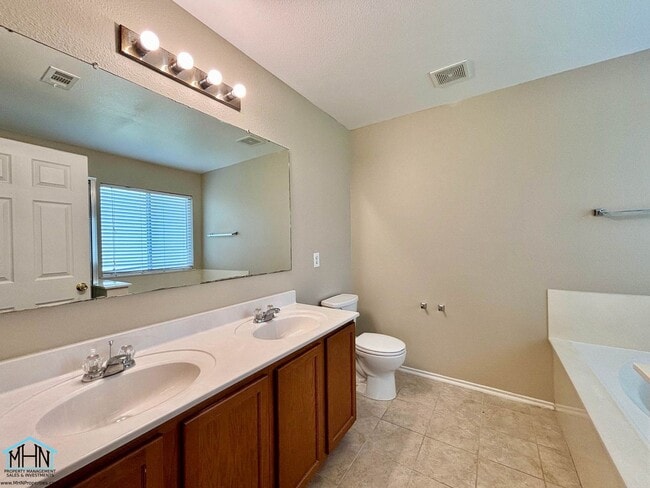Building Photo - Your Perfect Retreat Awaits! A Charming 3-...