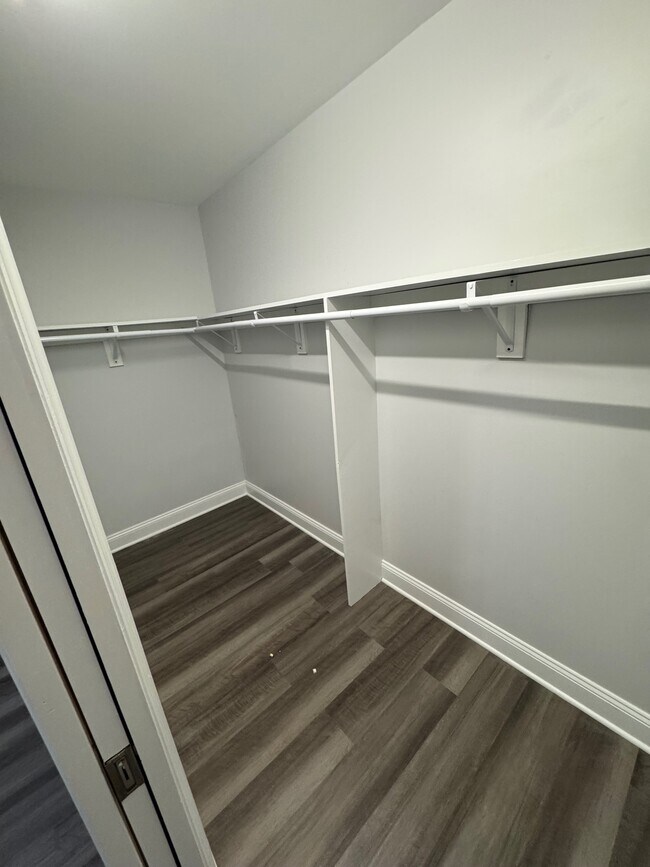 Building Photo - 222 Chesna Dr