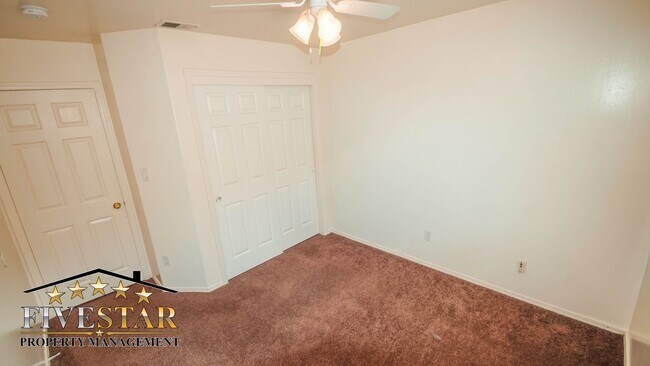 Building Photo - 5311 Sunbird Ct