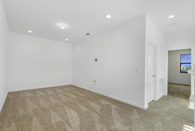 Building Photo - 8751 Corvus Dr