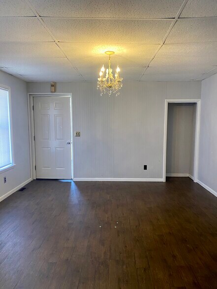 Building Photo - 57 Rexford St