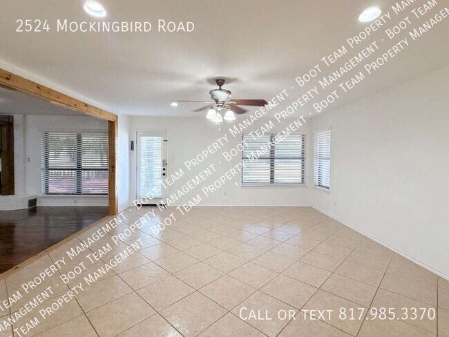 Building Photo - 2524 Mockingbird Rd