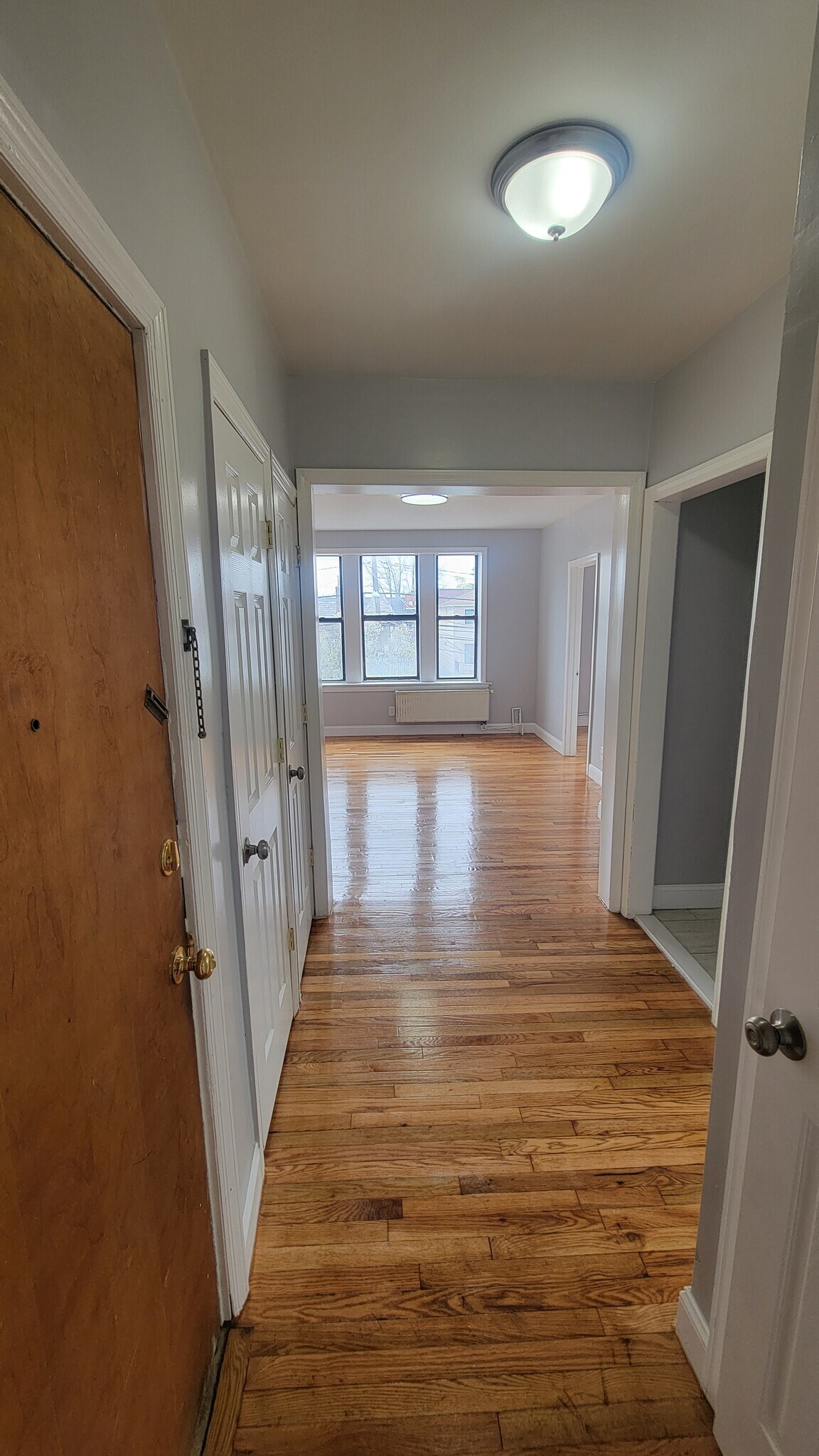 Building Photo - 715 Avenue C