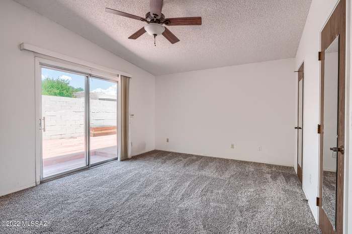 Building Photo - 7551 E La Cienega Dr